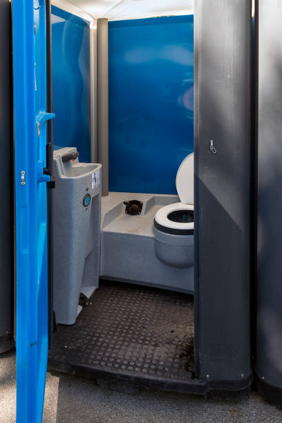 Best Emergency porta potty rental  in Hortonville, WI